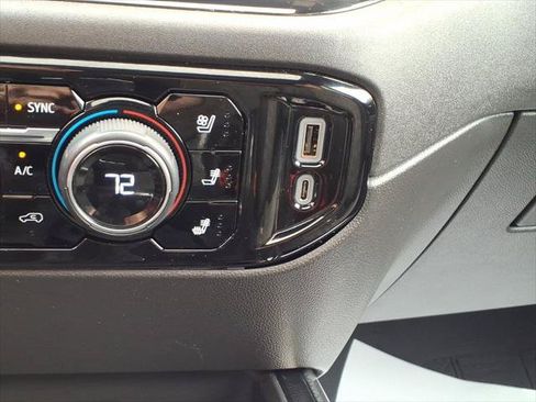 Used 2025 Chevrolet Silverado 1500 ZR2 w/ Technology Package AWD/4WD image 27