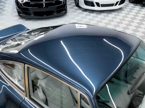 Used 1991 Porsche 911 Carrera image 27