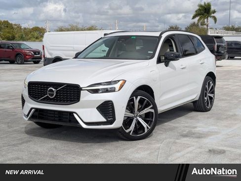 Used 2023 Volvo XC60 T8 Ultimate w/ Protection Package Premier image 1