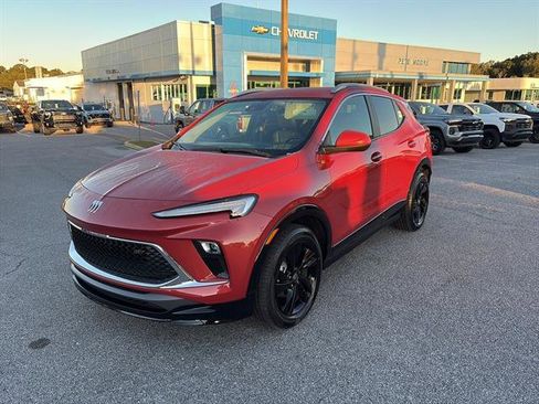 Used 2024 Buick Encore GX Sport Touring w/ Comfort Package image 3