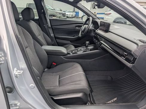 Used 2024 Honda Accord Sport image 19