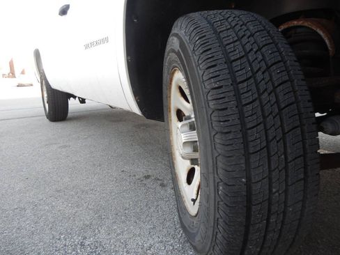 Used 2012 Chevrolet Silverado 1500 W/T RWD image 19