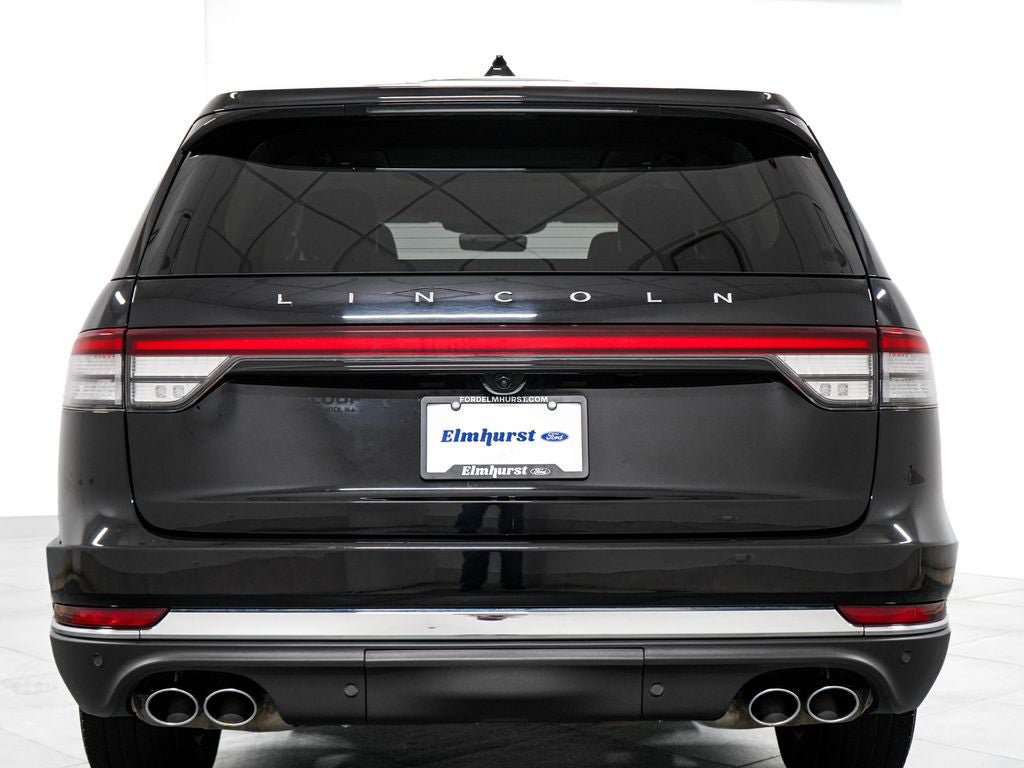 Used 2025 Lincoln Aviator AWD image 6