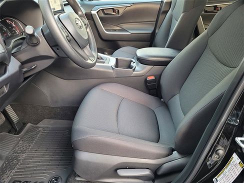 New 2025 Toyota RAV4 LE image 8