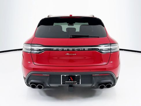 Certified 2025 Porsche Macan image 10