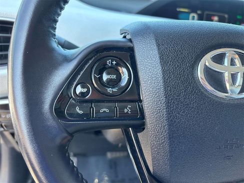 Used 2020 Toyota Prius Prime XLE image 19