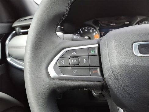 Used 2023 Jeep Compass Limited image 25