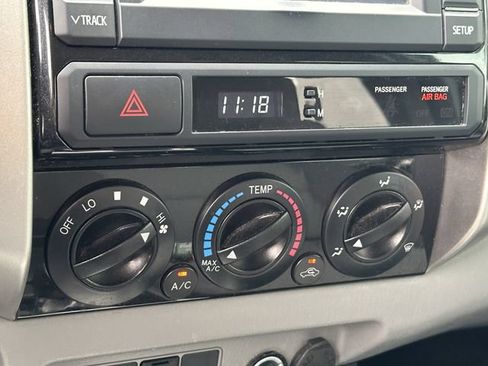 Used 2013 Toyota Tacoma PreRunner w/ SR5 Pkg RWD image 19
