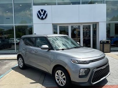 Used 2022 Kia Soul LX