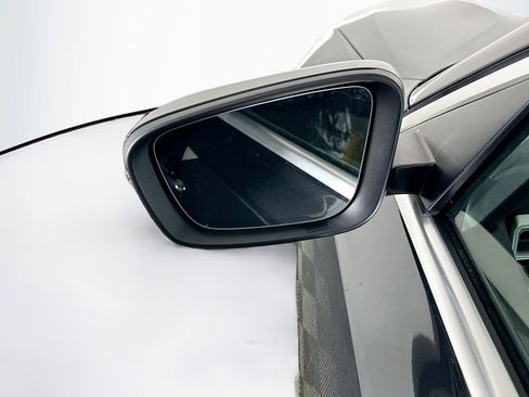 Used 2025 BMW 330i Sedan image 16