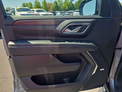 Used 2022 Chevrolet Tahoe LT w/ Luxury Package AWD/4WD image 29
