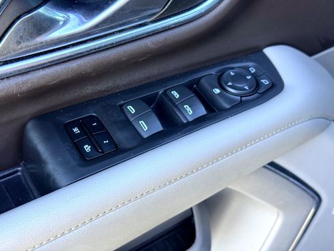 Used 2021 Chevrolet Tahoe LT image 18