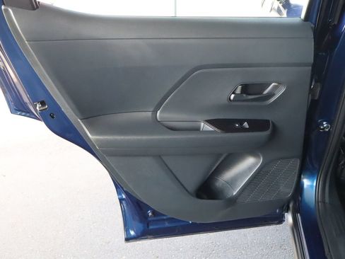 Used 2025 Nissan Kicks S FWD image 37