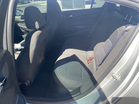Used 2017 Chevrolet Cruze LS image 18