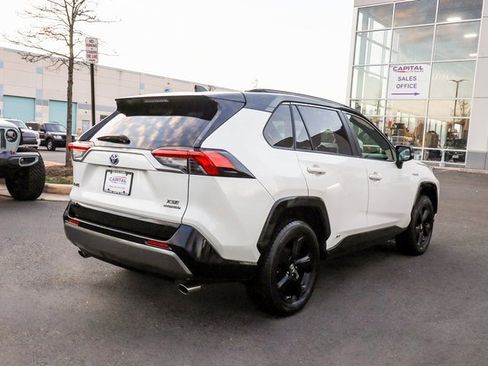 Used 2019 Toyota RAV4 XSE image 17