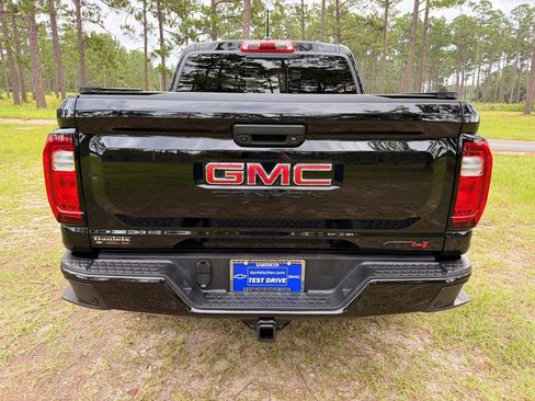 Used 2023 GMC Canyon AT4 w/ Canyon Safety Plus Package AWD/4WD image 4
