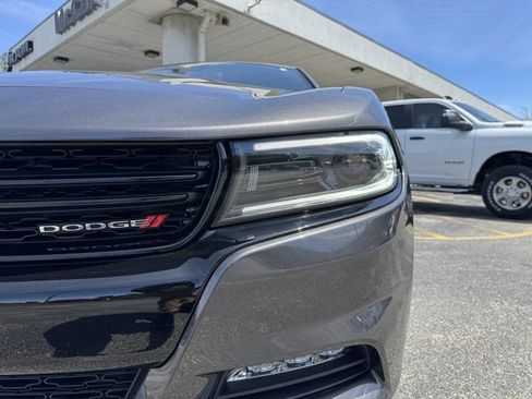 Used 2023 Dodge Charger SXT w/ Blacktop Package AWD/4WD image 9