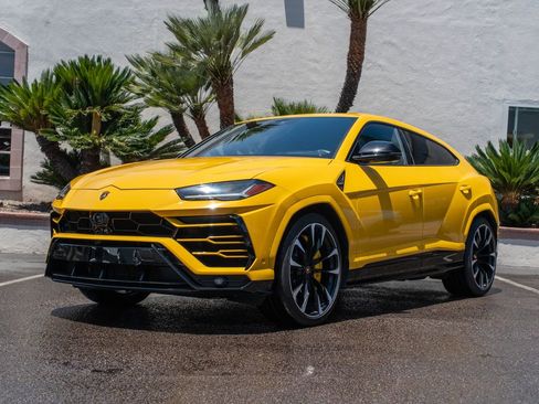 Used 2021 Lamborghini Urus AWD/4WD image 35