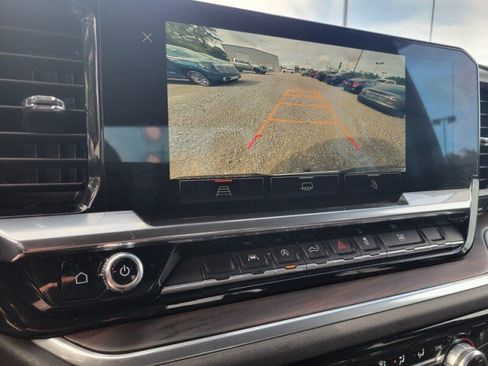 Used 2022 GMC Sierra 1500 SLT RWD image 22