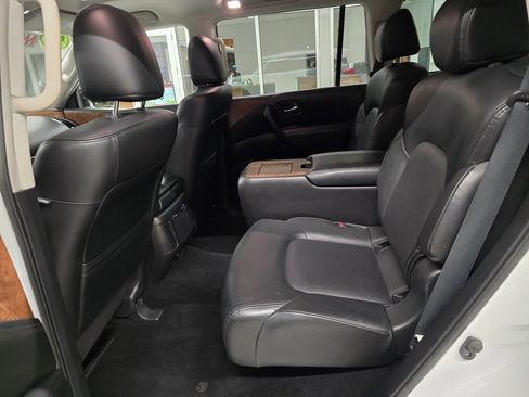Used 2023 Nissan Armada SL w/ Captain's Chairs Package image 33
