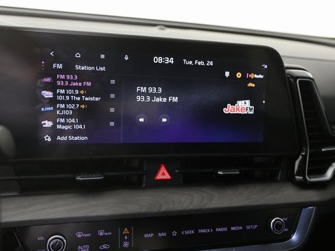 Used 2024 Kia Sportage X-Line w/ X-Line Premium Package image 11