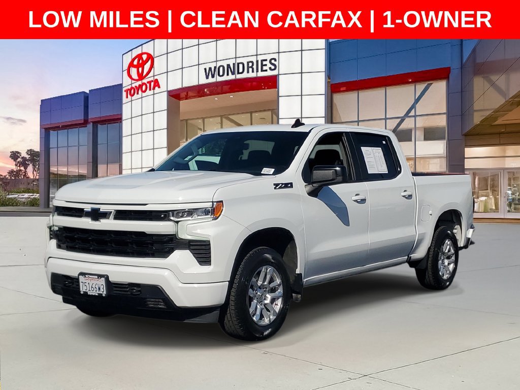 Used 2023 Chevrolet Silverado 1500 RST w/ Z71 Off-Road Package AWD/4WD image 2