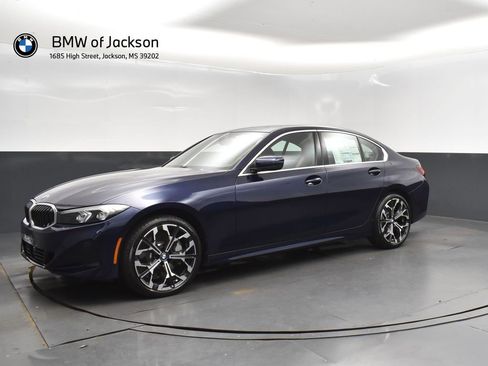 New 2026 BMW 330i Sedan w/ Convenience Package RWD image 3