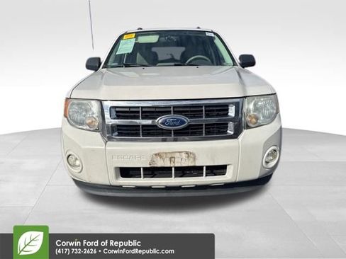 Used 2012 Ford Escape XLT image 2