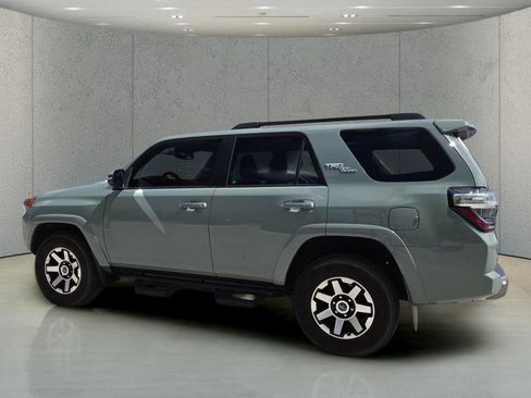 Used 2023 Toyota 4Runner TRD Off-Road Premium w/ Moonroof Package AWD/4WD image 5