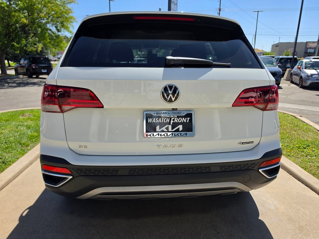 Used 2022 Volkswagen Taos SE AWD/4WD image 6