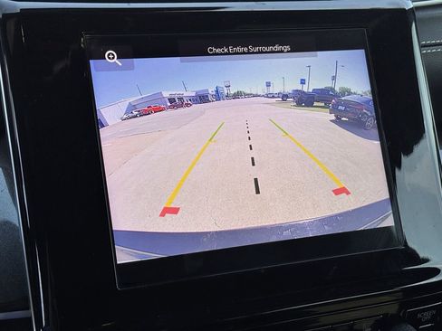 Used 2023 Jeep Grand Cherokee L Laredo image 14