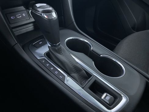 Certified 2019 Chevrolet Equinox LT image 7