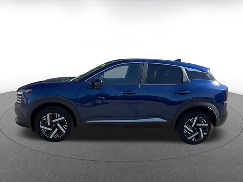 Used 2025 Nissan Kicks SV FWD image 9