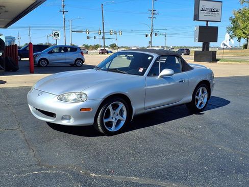 Used 2003 MAZDA MX-5 Miata LS image 6