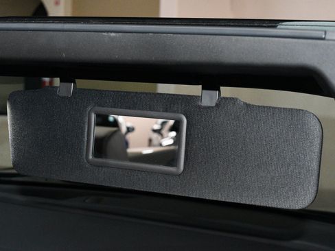 Used 2021 Chevrolet Camaro SS RWD image 22