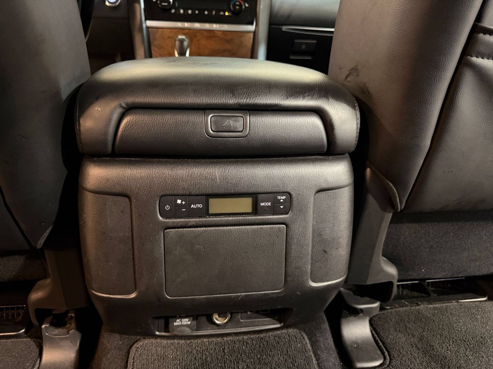 Used 2024 Nissan Armada SL RWD image 24