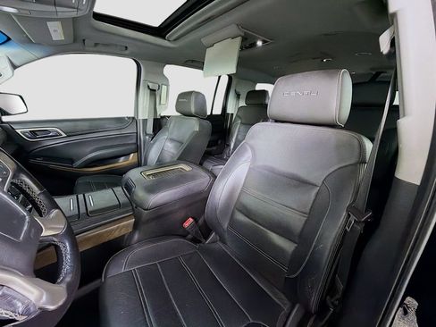 Used 2018 GMC Yukon XL Denali w/ Open Road Package RWD image 12