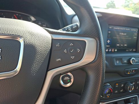Used 2022 GMC Terrain SLE w/ Driver Convenience Package AWD/4WD image 20