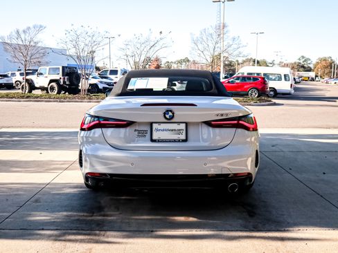 Used 2024 BMW 430i Convertible w/ Convenience Package image 9