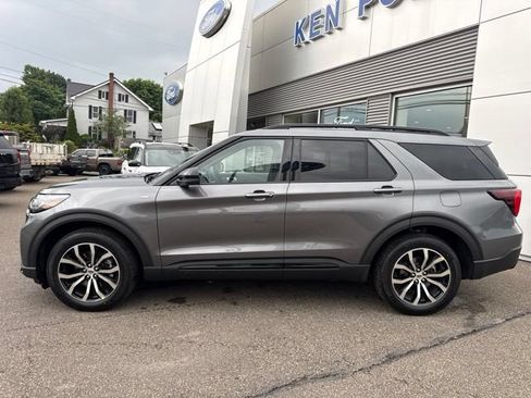 New 2026 Ford Explorer ST-Line AWD/4WD image 9