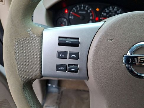 Used 2017 Nissan Frontier SV RWD image 16