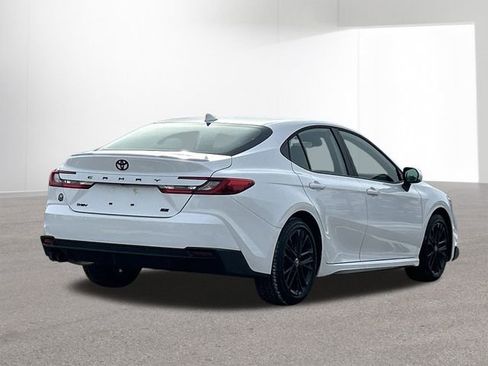 Certified 2026 Toyota Camry SE image 5