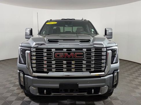 Used 2024 GMC Sierra 2500 Denali w/ Denali Reserve Package AWD/4WD image 2