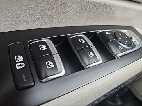 Used 2024 Kia Telluride S w/ S Sunroof Package image 21