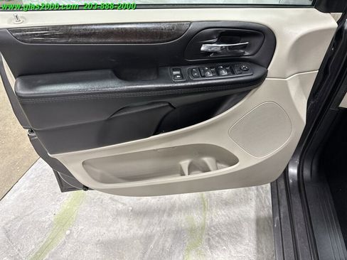 Used 2017 Dodge Grand Caravan SE w/ Power Window Group image 25