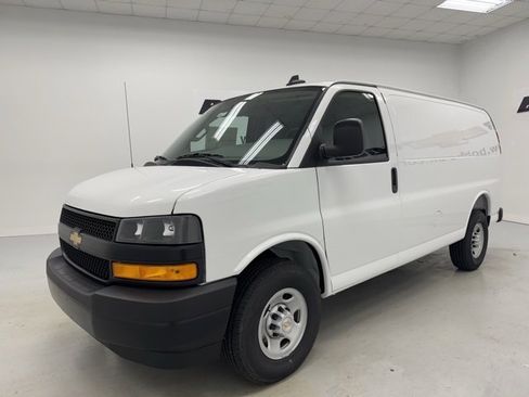 New 2025 Chevrolet Express 2500 Work Van w/ Driver Convenience Package image 1