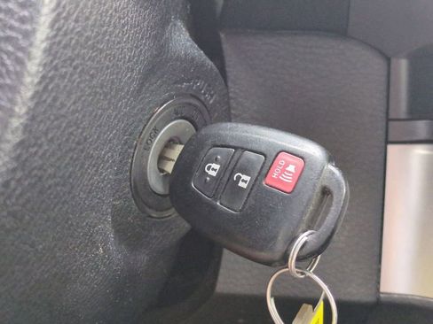 Used 2022 Toyota Tacoma 2WD Double Cab image 28