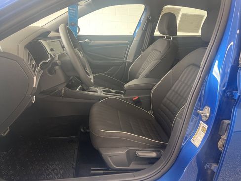 Certified 2023 Volkswagen Jetta Sport image 16