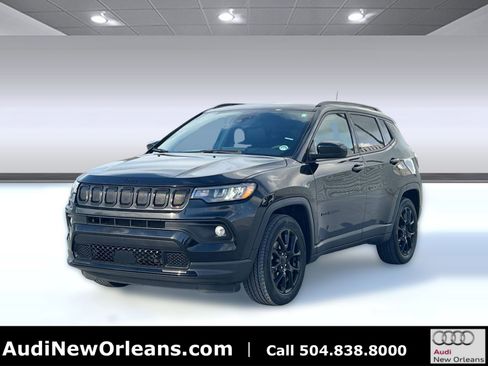 Used 2022 Jeep Compass Altitude w/ Sun and Sound Group image 1