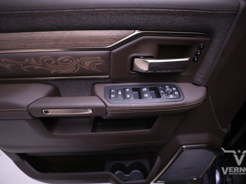 New 2026 RAM 3500 Limited image 19